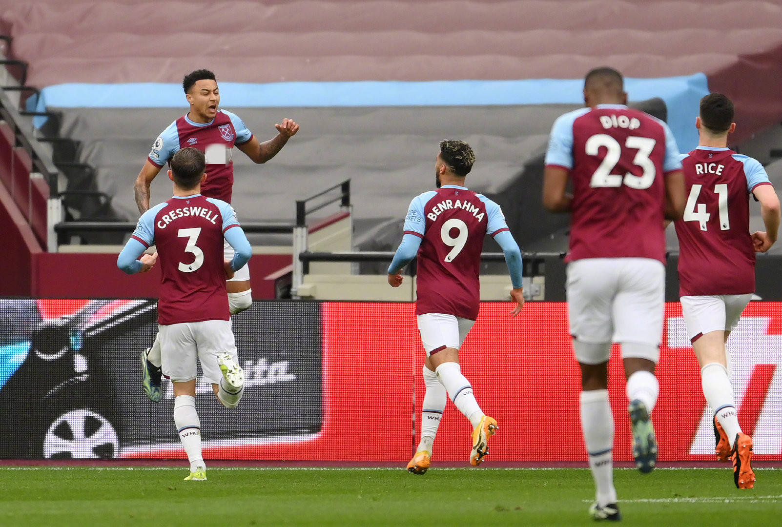 主队教练在 主队教练在